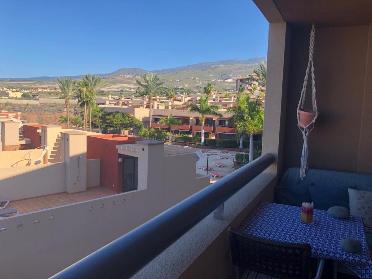 2 Bedroom With Parking, Wifi, Views & Heated Pool Плая Параизо Екстериор снимка