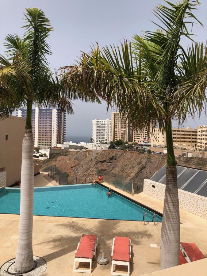 2 Bedroom With Parking, Wifi, Views & Heated Pool Плая Параизо Екстериор снимка