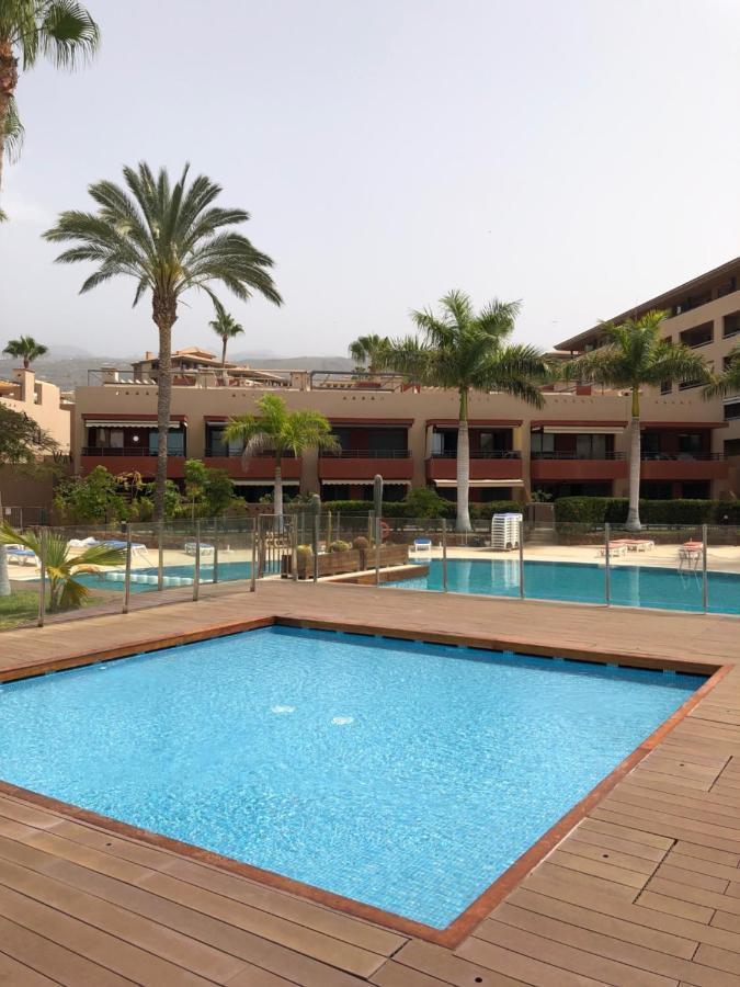 2 Bedroom With Parking, Wifi, Views & Heated Pool Плая Параизо Екстериор снимка